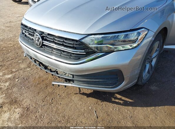 3VWEM7BU2RM035813 2024 VOLKSWAGEN JETTA Gray Vista frontal