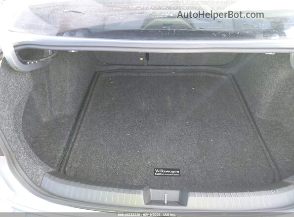 3VWEM7BU2RM035813 2024 VOLKSWAGEN JETTA Gray 