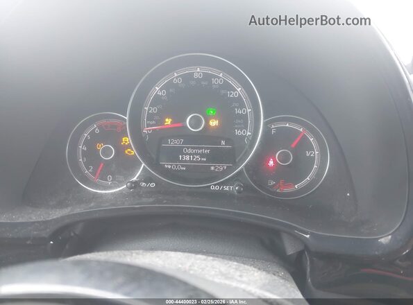 3VWF17AT9HM615080 2017 VOLKSWAGEN BEETLE Orange 