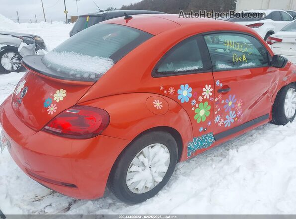 3VWF17AT9HM615080 2017 VOLKSWAGEN BEETLE Orange 