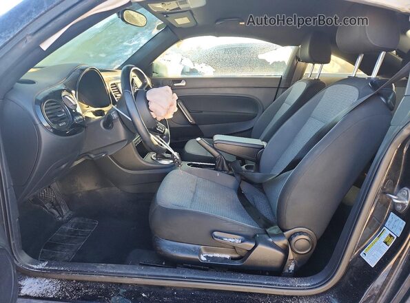3VWFD7AT0KM706446 2019 VOLKSWAGEN BEETLE Black 
