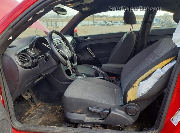 3VWFD7AT3KM719062 2019 VOLKSWAGEN BEETLE Red 