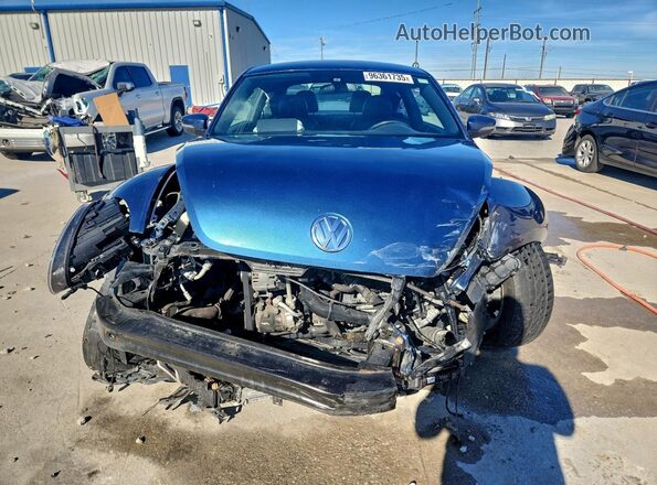 3VWFD7AT4JM708196 2018 VOLKSWAGEN BEETLE Blue 