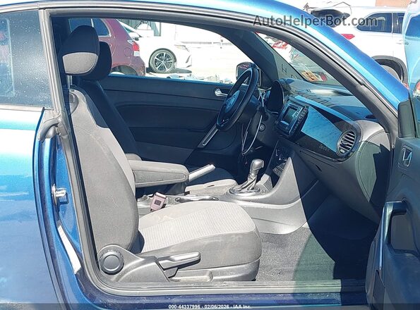 3VWFD7AT4JM709722 2018 VOLKSWAGEN BEETLE Blue Սալոնի դիմացի տեսք