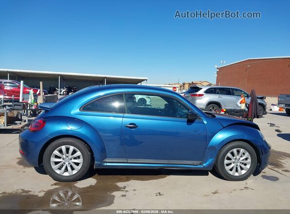 3VWFD7AT4JM709722 2018 VOLKSWAGEN BEETLE Blue Սալոնի հետևի տեսք