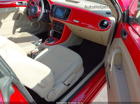 3VWJD7AT3KM712784 2019 VOLKSWAGEN BEETLE Beige 