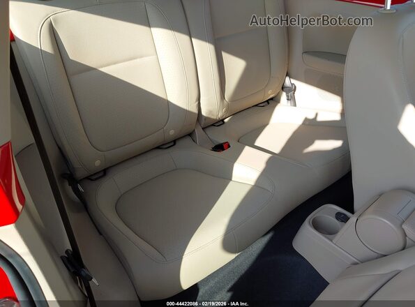 3VWJD7AT3KM712784 2019 VOLKSWAGEN BEETLE Beige 