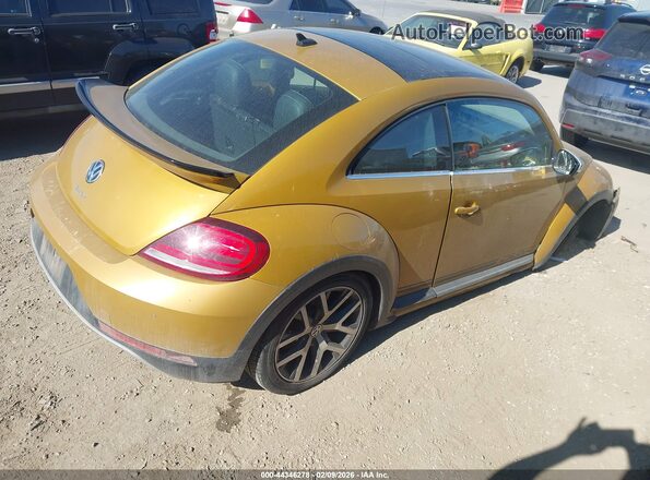 3VWS17AT1HM621065 2017 VOLKSWAGEN BEETLE Orange 