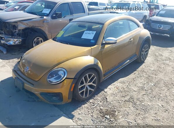 3VWS17AT1HM621065 2017 VOLKSWAGEN BEETLE Orange 