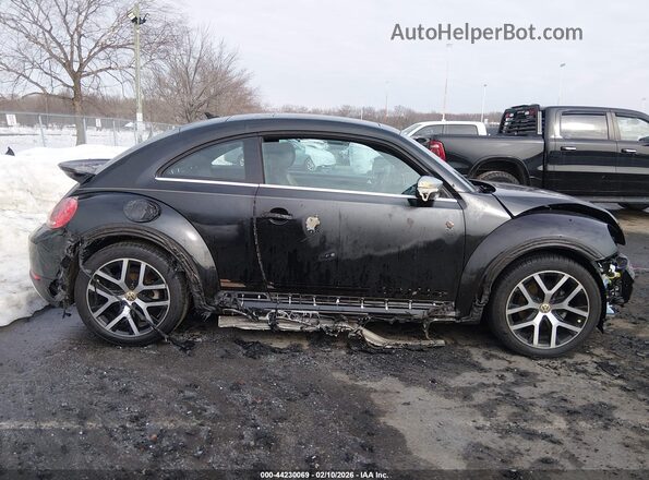 3VWSD7AT0JM711577 2018 VOLKSWAGEN BEETLE Black Rear interior view