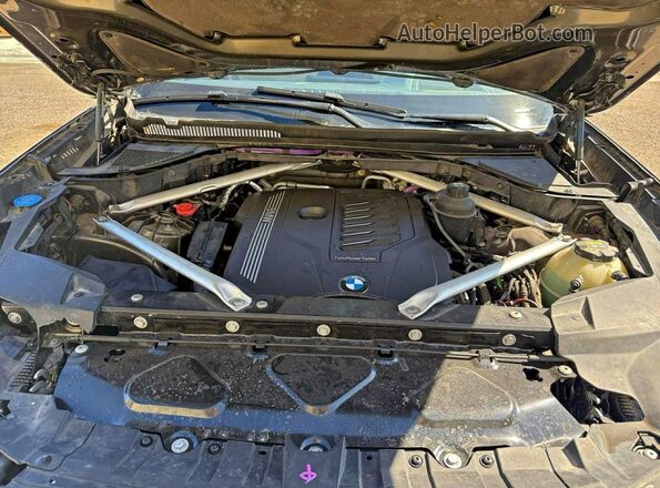 5UXCW2C07N9M52922 2022 BMW X7 Gray Dashboard view