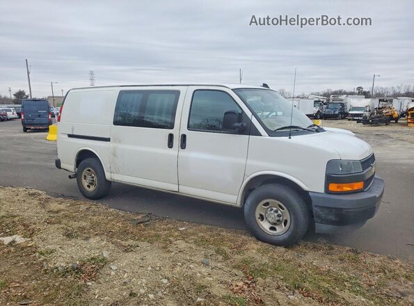1GCWGAFP7M1240582 2021 CHEVROLET EXPRESS White წინა ხედი