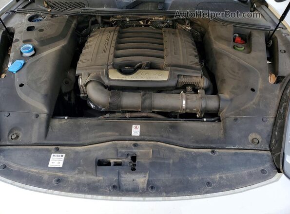 WP1AA2A2XJKA05577 2018 PORSCHE CAYENNE White 