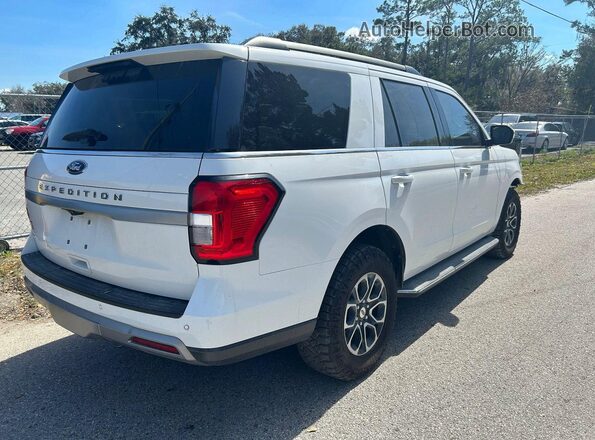 1FMJU1HT9NEA65951 2022 FORD EXPEDITION White Widok z przodu
