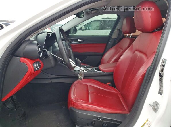 ZARFAMAN3M7649027 2021 ALFA ROMEO GIULIA White Вид панелі приладів