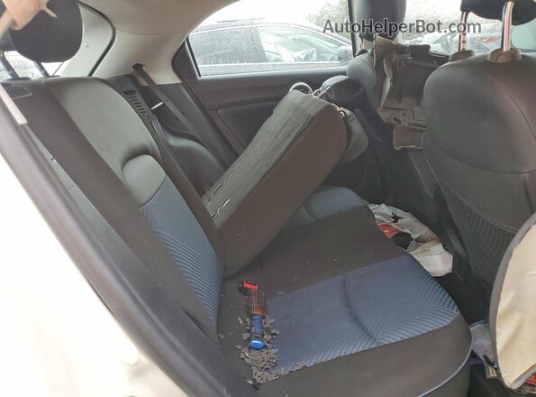 ZFBCFYAB4JP672424 2018 FIAT 500X White Vista del compartimento del motor