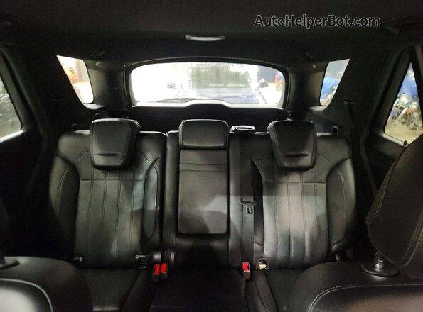 4JGDA0EB2GA725978 2016 MERCEDES-BENZ GLE White Widok tylnych siedzeń