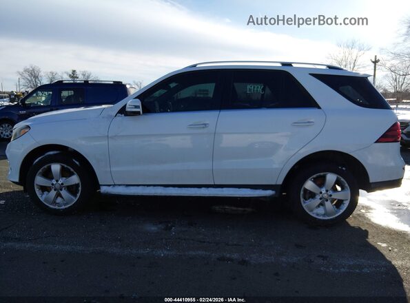 4JGDA0EB6GA620666 2016 MERCEDES-BENZ GLE 300D White Սալոնի 360 աստիճան տեսք