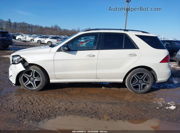 4JGDA5GB0KB205243 2019 MERCEDES-BENZ GLE 400 White Widok wnętrza 360 stopni