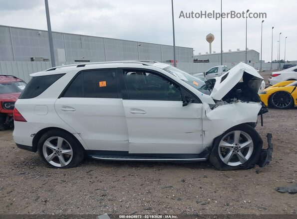 4JGDA5GB6KB208714 2019 MERCEDES-BENZ GLE 400 White Widok wnętrza z tyłu