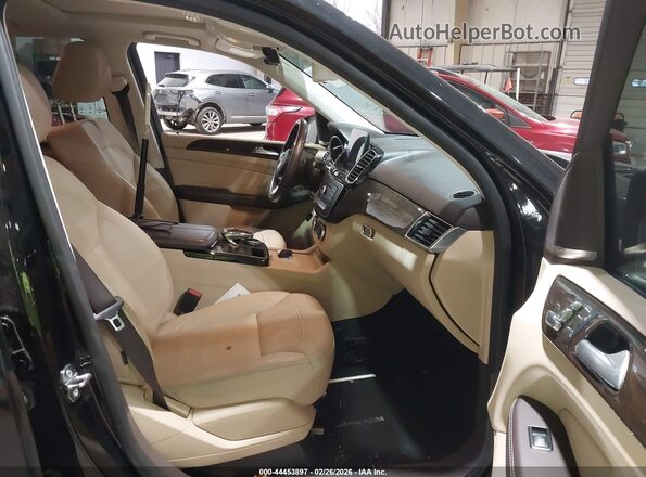 4JGDA5JB6JB169114 2018 MERCEDES-BENZ GLE 350 Black Front interior view