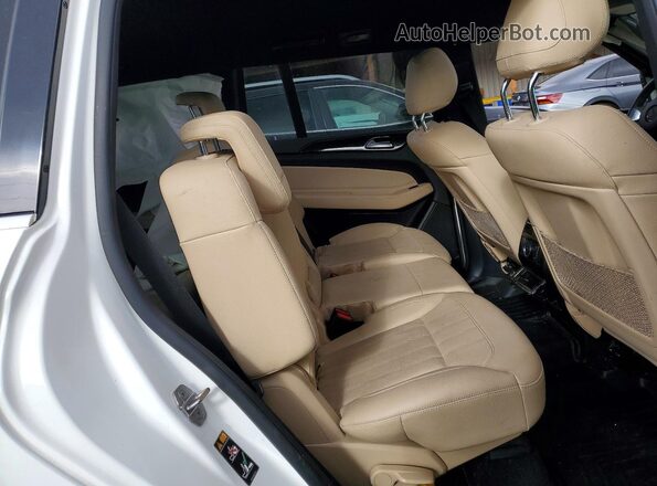 4JGDF6EE4JB175389 2018 MERCEDES-BENZ GLS White Սալոնի հետևի տեսք