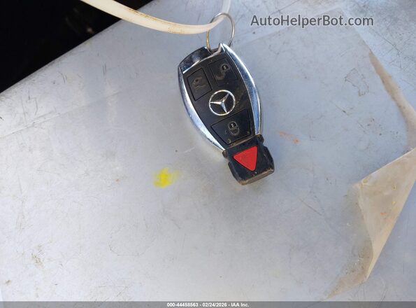 4JGDF6EE5KB231681 2019 MERCEDES-BENZ GLS 450 White Вид панелі приладів