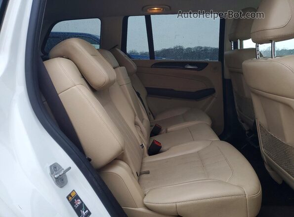 4JGDF6EE6HA945558 2017 MERCEDES-BENZ GLS White Սալոնի հետևի տեսք