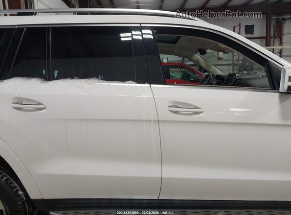 4JGDF6EE8KB239273 2019 MERCEDES-BENZ GLS 450 White Widok wnętrza z tyłu