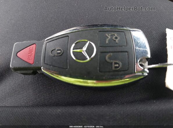 4JGDF7DE6HA833401 2017 MERCEDES-BENZ GLS 550 White Vista del salpicadero
