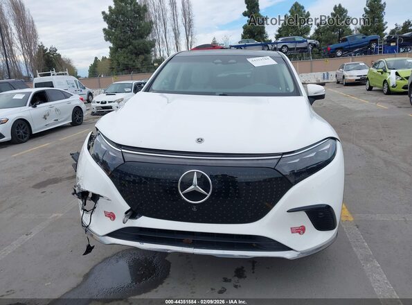 4JGDM2DB6RA034900 2024 MERCEDES-BENZ EQS 450 SUV White Rear interior view