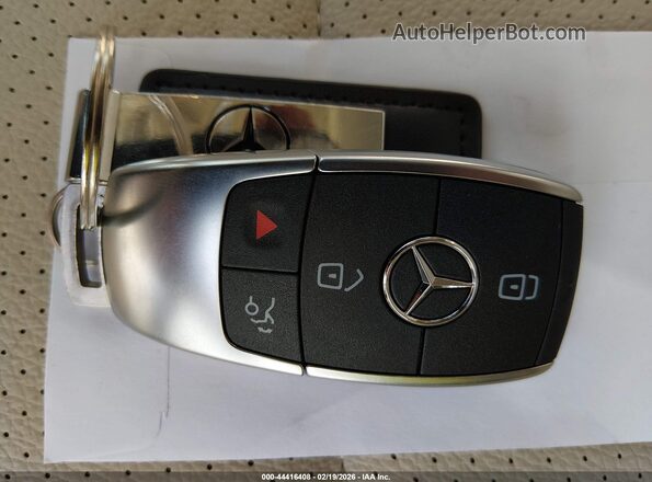 4JGFB4EB4SB355097 2025 MERCEDES-BENZ GLE 350 White Widok deski rozdzielczej