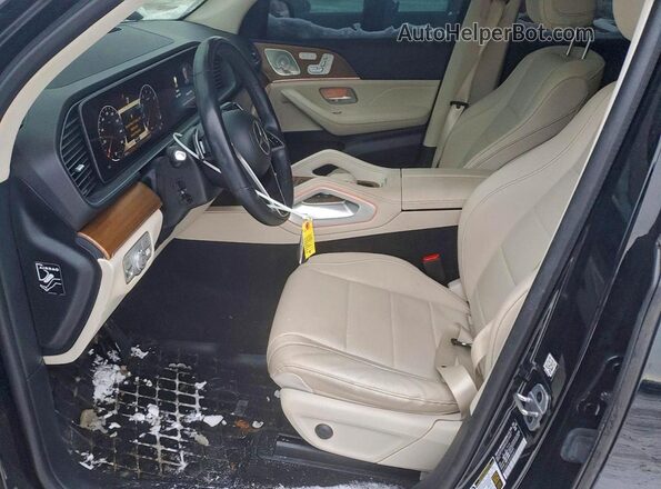 4JGFB4FB1RA986811 2024 MERCEDES-BENZ GLE Black Widok wnętrza z przodu