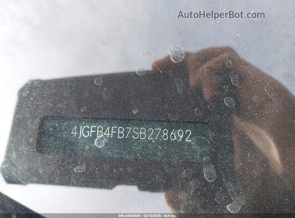 4JGFB4FB7SB278692 2025 MERCEDES-BENZ GLE 350 Silver ძრავის განყოფილების ხედი