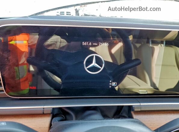 4JGFB4JB7NA776103 2022 MERCEDES-BENZ GLE White Widok zestawu wskaźników