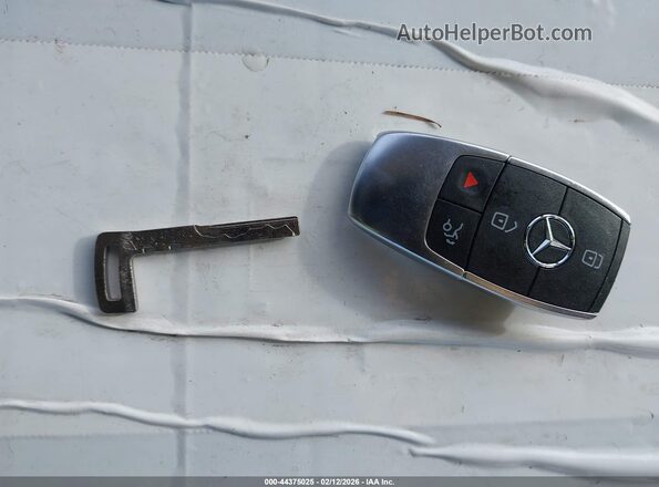 4JGFB4KB2MA389889 2021 MERCEDES-BENZ GLE 350 White Widok deski rozdzielczej