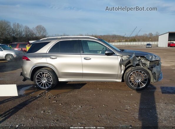 4JGFB4KB5NA597587 2022 MERCEDES-BENZ GLE 350 Gold უკანა სალონის ხედი