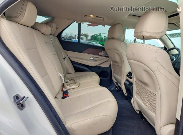 4JGFB4KB7NA650841 2022 MERCEDES-BENZ GLE White Vista de los asientos traseros