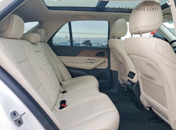 4JGFB4KB9NA741657 2022 MERCEDES-BENZ GLE White Rear interior view