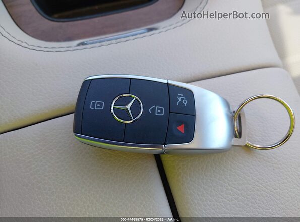 4JGFB5KB8NA708672 2022 MERCEDES-BENZ GLE 450 Silver Вид панелі приладів