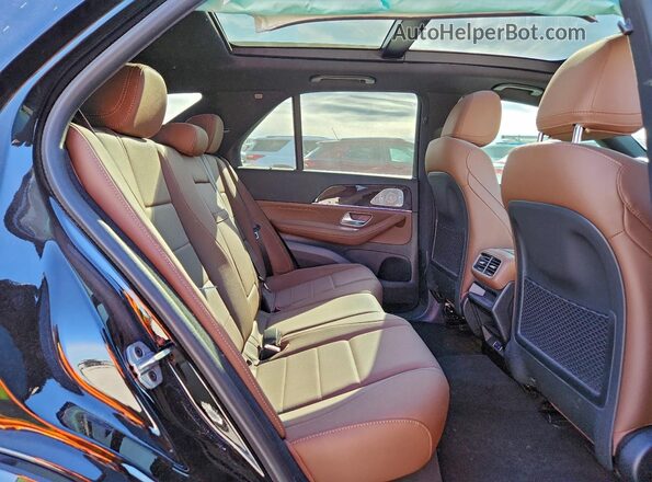 4JGFB5KB9TB531122 2026 MERCEDES-BENZ GLE Black Vista interior trasera