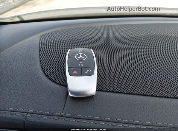 4JGFF5KE0RB156325 2024 MERCEDES-BENZ GLS 450 Light Blue Вид панелі приладів