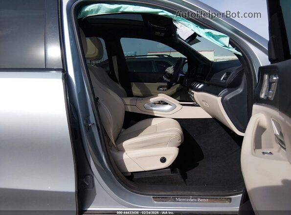 4JGFF5KE0RB156325 2024 MERCEDES-BENZ GLS 450 Light Blue Вид салону спереду