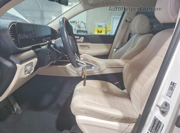 4JGFF5KE2NA620666 2022 MERCEDES-BENZ GLS Белый Вид салона спереди