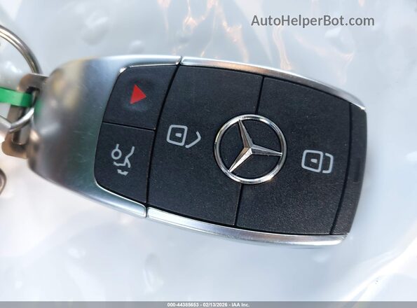 4JGFF5KE8RB100908 2024 MERCEDES-BENZ GLS 450 White Vista del salpicadero