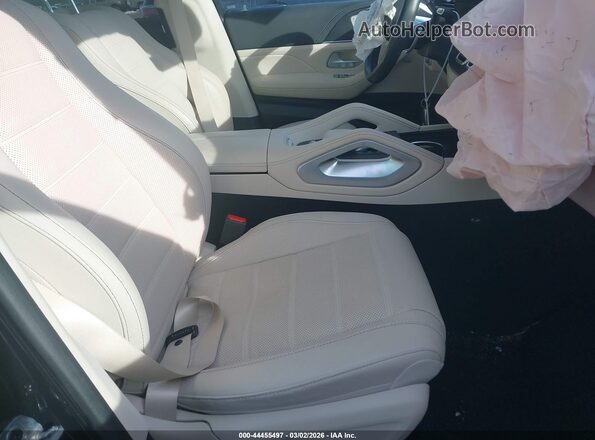 4JGFF8FEXRB211083 2024 MERCEDES-BENZ GLS 580 Черный 