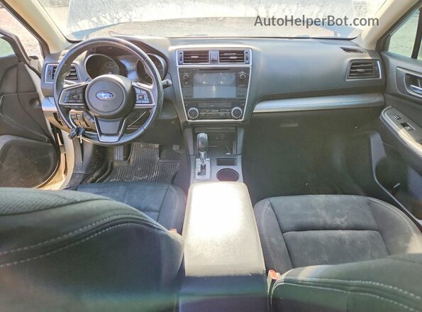 4S3BNAD60J3037516 2018 SUBARU LEGACY White Вид панелі приладів