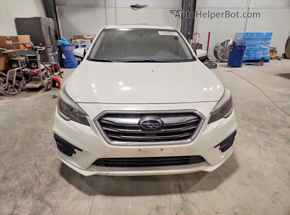 4S3BNAD60J3037516 2018 SUBARU LEGACY White Вид спереду