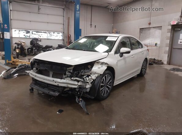 4S3BNAF69J3044784 2018 SUBARU LEGACY White Przód lewy