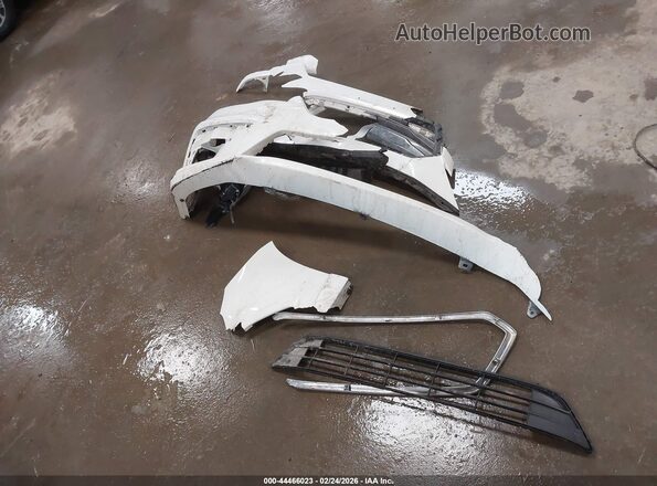 4S3BNAF69J3044784 2018 SUBARU LEGACY White Widok zestawu wskaźników